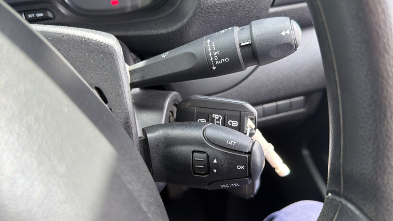 Vauxhall Vivaro L2 Diesel 3100 2.0d 145PS Pro H1 Van